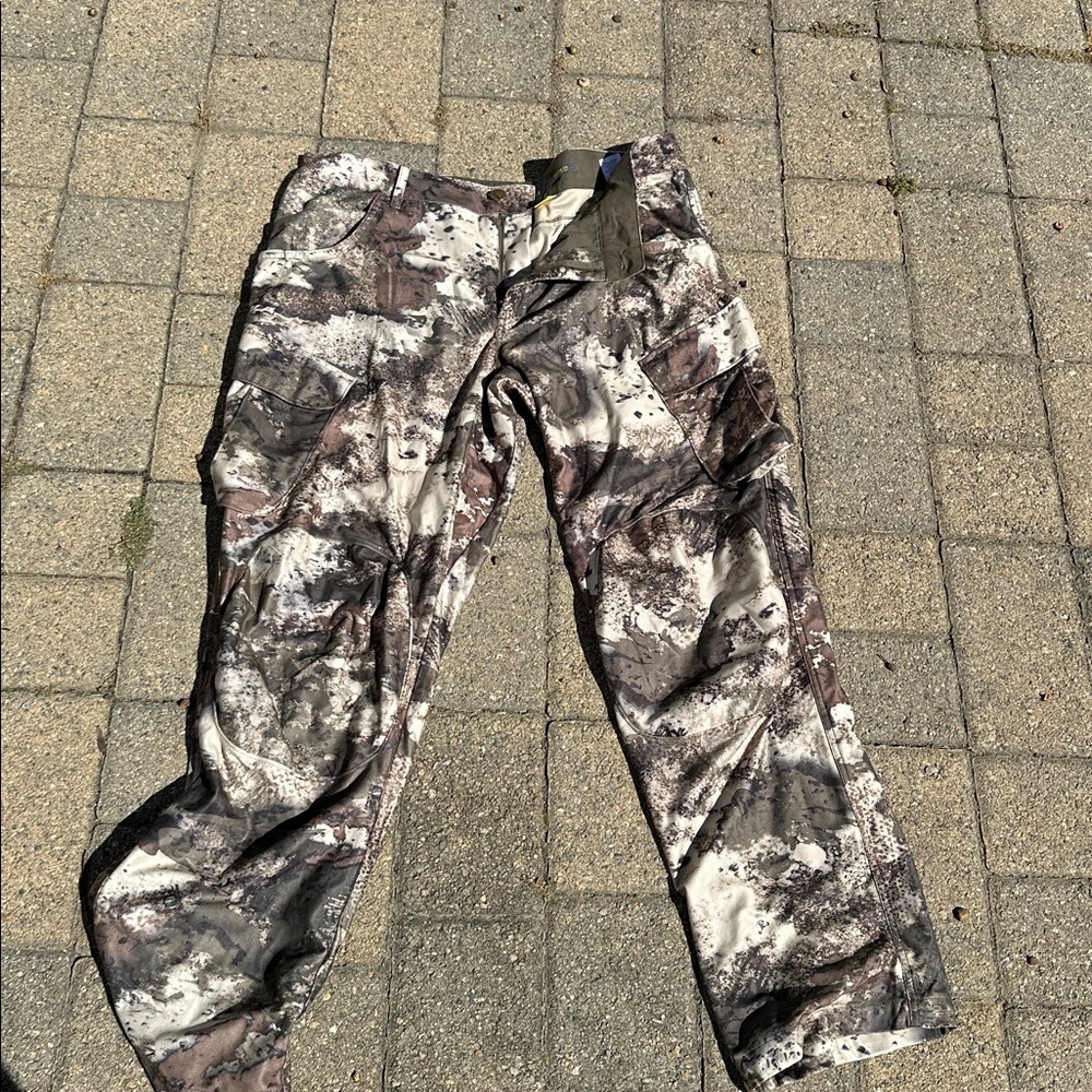 Cabela's Classic Fit Pants - Black and Tan